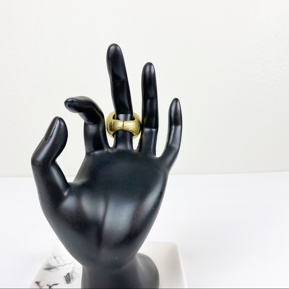 💕Fashion Chunky Ring Navy Blue Matte Gold Stretch - Picture 2 of 2